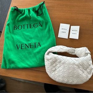 Bottega Veneta Jodie Mini (Chalk)
